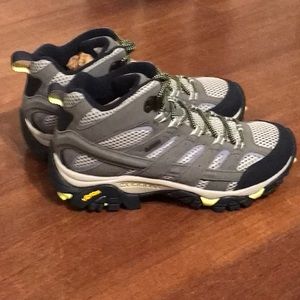 Merrell Moab 2 Mid Waterproof Hiking Boot